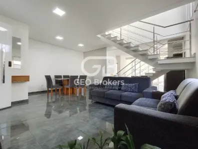 Sobrado com 3 Quartos à venda, 198m² no Jardim Jacinto, Jacareí