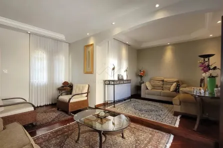 Sobrado com 4 Quartos à venda, 295m² no Vila Guiomar, Santo André