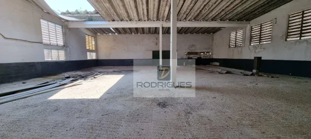 Galpão/Depósito/Armazém para alugar, 700m² no Casa Grande, Diadema