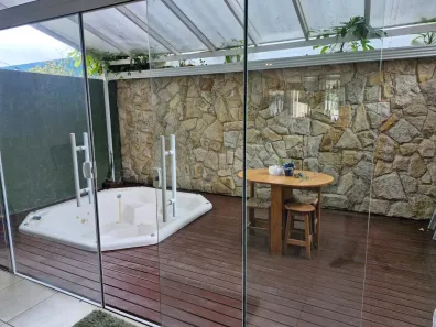 Casa com 2 Quartos à venda, 140m² no Lagoa da Conceição, Florianópolis