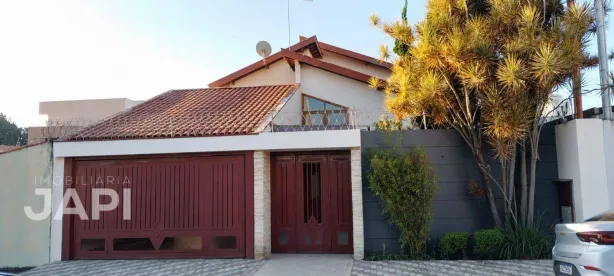 Casa com 3 Quartos para alugar, 220m² no Vila das Hortências, Jundiaí