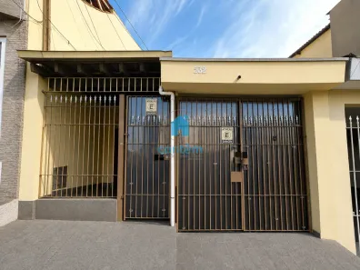 Casa com 2 Quartos para alugar, 150m² no Centro, Carapicuíba