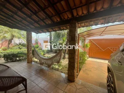 Casa com 5 Quartos à venda, 300m² no Morada do Sol, Montes Claros