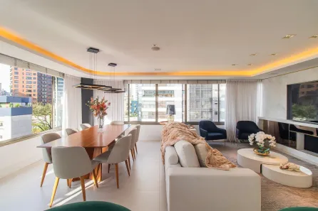 Apartamento com 3 Quartos à venda, 145m² no Petrópolis, Porto Alegre