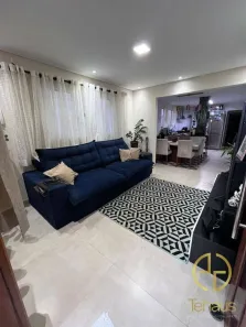 Sobrado com 5 Quartos à venda, 174m² no Guilhermina, Praia Grande