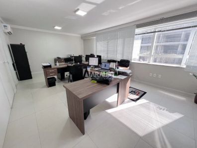 Sala Comercial à venda, 39m² no Centro, Itajaí