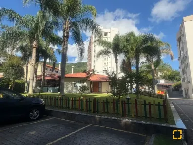 Apartamento com 3 Quartos à venda, 74m² no Itacorubi, Florianópolis