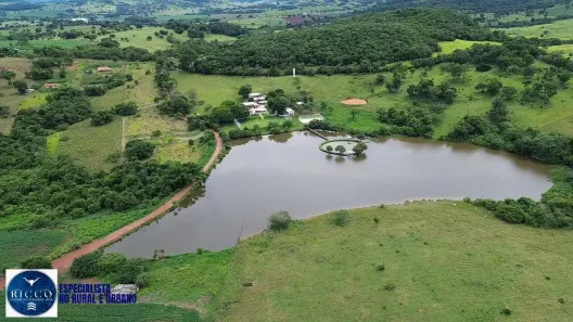 Fazenda/Sítio com 6 Quartos à venda, 2m² no Setor Central, Itauçu