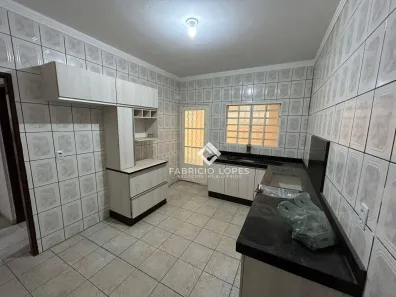 Casa com 5 Quartos à venda, 179m² no Jardim Santa Marina, Jacareí