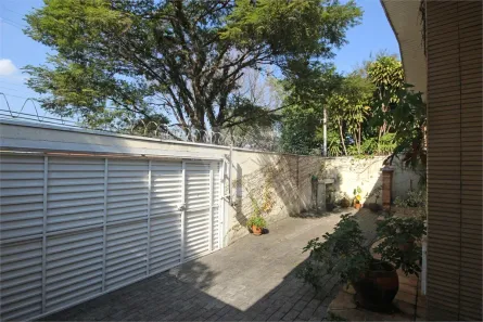 Sobrado com 3 Quartos à venda, 310m² no Vila Madalena, São Paulo