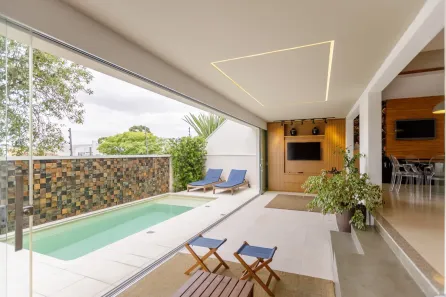 Casa de Condomínio com 3 Quartos à venda, 400m² no Santa Quitéria, Curitiba