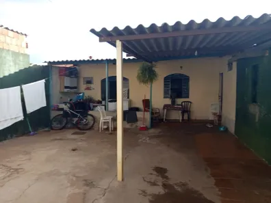 Casa com 2 Quartos à venda, 150m² no Santa Maria, Brasília