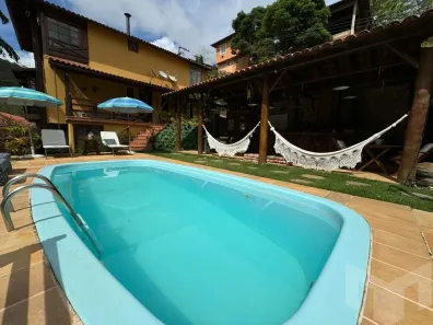 Casa de Condomínio com 4 Quartos à venda, 305m² no Pedro do Rio, Petrópolis