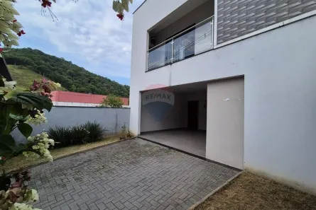 Casa com 3 Quartos à venda, 166m² no Tifa Martins, Jaraguá do Sul