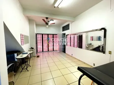 Casa com 3 Quartos à venda, 208m² no Jardim Castelo Branco, Ribeirão Preto