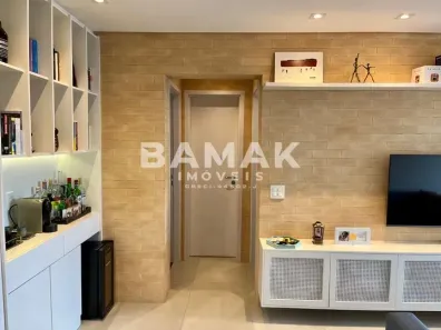 Apartamento com 2 Quartos para alugar, 66m² no Jardim Aeroporto, São Paulo