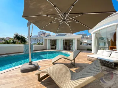 Casa com 8 Quartos à venda, 1200m² no Jurerê Internacional, Florianópolis