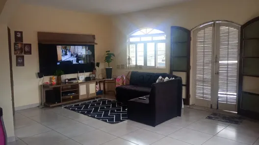 Sobrado com 6 Quartos à venda, 251m² no Jardim Primavera, Jacareí