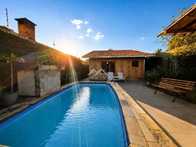 Casa com 4 Quartos à venda, 166m² no Centro, Peruíbe