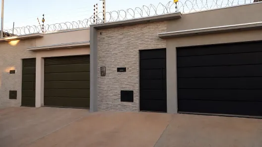 Casa com 3 Quartos à venda, 140m² no De Lourdes, Anápolis