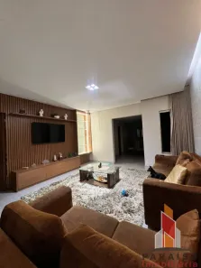 Casa com 3 Quartos à venda, 194m² no Nossa Senhora Aparecida, Uberlândia