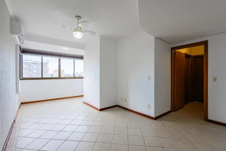 Apartamento com 2 Quartos à venda, 67m² no Passo da Areia, Porto Alegre