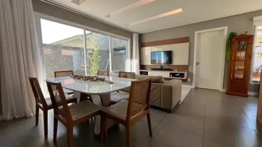 Casa com 2 Quartos à venda, 210m² no São Luiz, Caxias do Sul