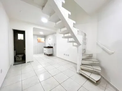Casa de Condomínio com 2 Quartos à venda, 66m² no Canto do Forte, Praia Grande