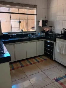 Casa com 3 Quartos para alugar, 110m² no Vila Itatiaia, Goiânia