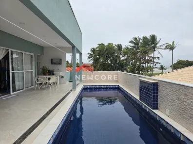 Sobrado com 5 Quartos à venda, 225m² no Parque Turistico, Peruíbe