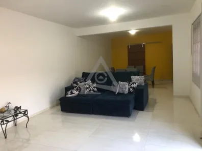 Casa com 3 Quartos à venda, 230m² no Vila Nogueira, Campinas