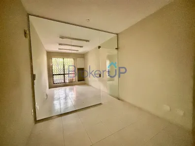 Sala Comercial à venda, 27m² no Auxiliadora, Porto Alegre