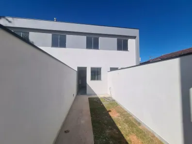 Casa com 2 Quartos à venda, 60m² no Mantiqueira, Belo Horizonte