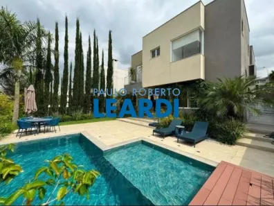 Casa de Condomínio com 4 Quartos à venda, 440m² no Tamboré, Barueri