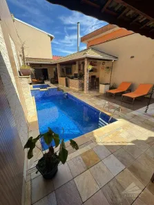 Sobrado com 4 Quartos à venda, 399m² no Vila Assis Brasil, Mauá