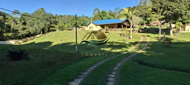 Fazenda/Sítio com 4 Quartos à venda, 500m² no Centro, Nazaré Paulista