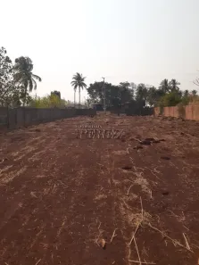 Lote/Terreno à venda, 700m² no , Primeiro de Maio