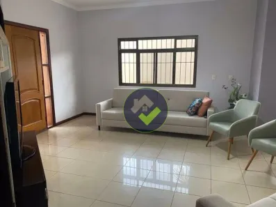 Casa com 3 Quartos à venda, 225m² no Jardim Itamaraty, Lençóis Paulista