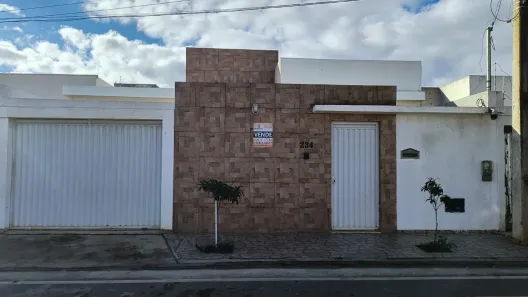 Casa com 3 Quartos à venda, 120m² no Felícia, Vitória da Conquista