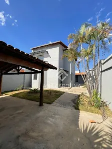 Casa com 3 Quartos à venda, 211m² no Maracanã, Montes Claros