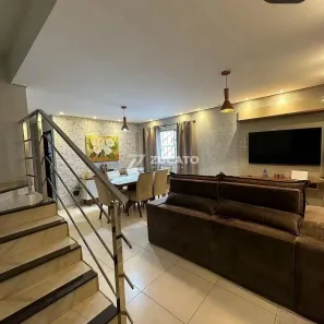 Sobrado com 4 Quartos à venda, 250m² no Boa Vista, Uberaba