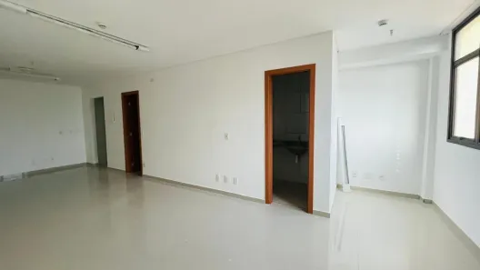 Sala Comercial à venda, 32m² no Centro, São José dos Campos