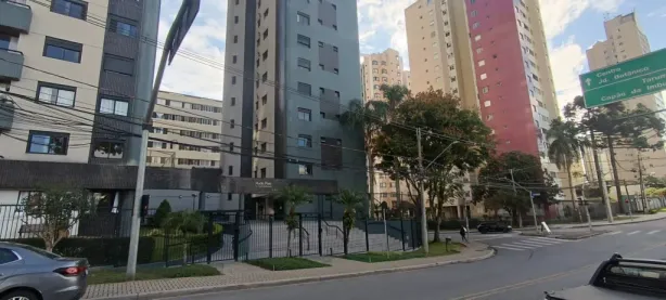 Apartamento com 2 Quartos para alugar, 75m² no Cristo Rei, Curitiba