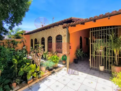 Casa com 3 Quartos à venda, 100m² no Leonor, Londrina