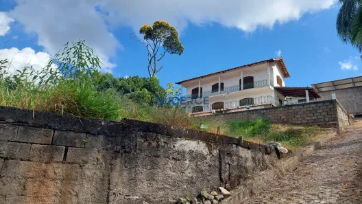 Casa com 5 Quartos à venda, 360m² no Novo Horizonte, Juiz de Fora