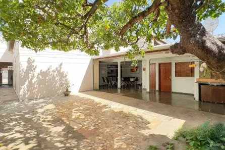 Casa com 4 Quartos à venda, 245m² no Jardim Tropical, Cuiabá