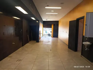 Ponto Comercial para alugar, 73m² no Várzea, Teresópolis