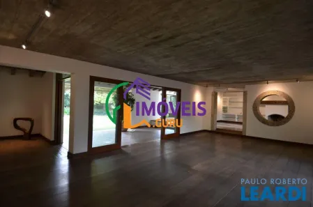 Sobrado com 4 Quartos à venda, 599m² no Cidade Jardim, São Paulo