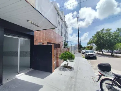 Ponto Comercial para alugar, 24m² no Candelária, Natal