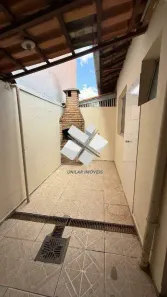 Casa com 2 Quartos para alugar, 60m² no Nacional, Contagem